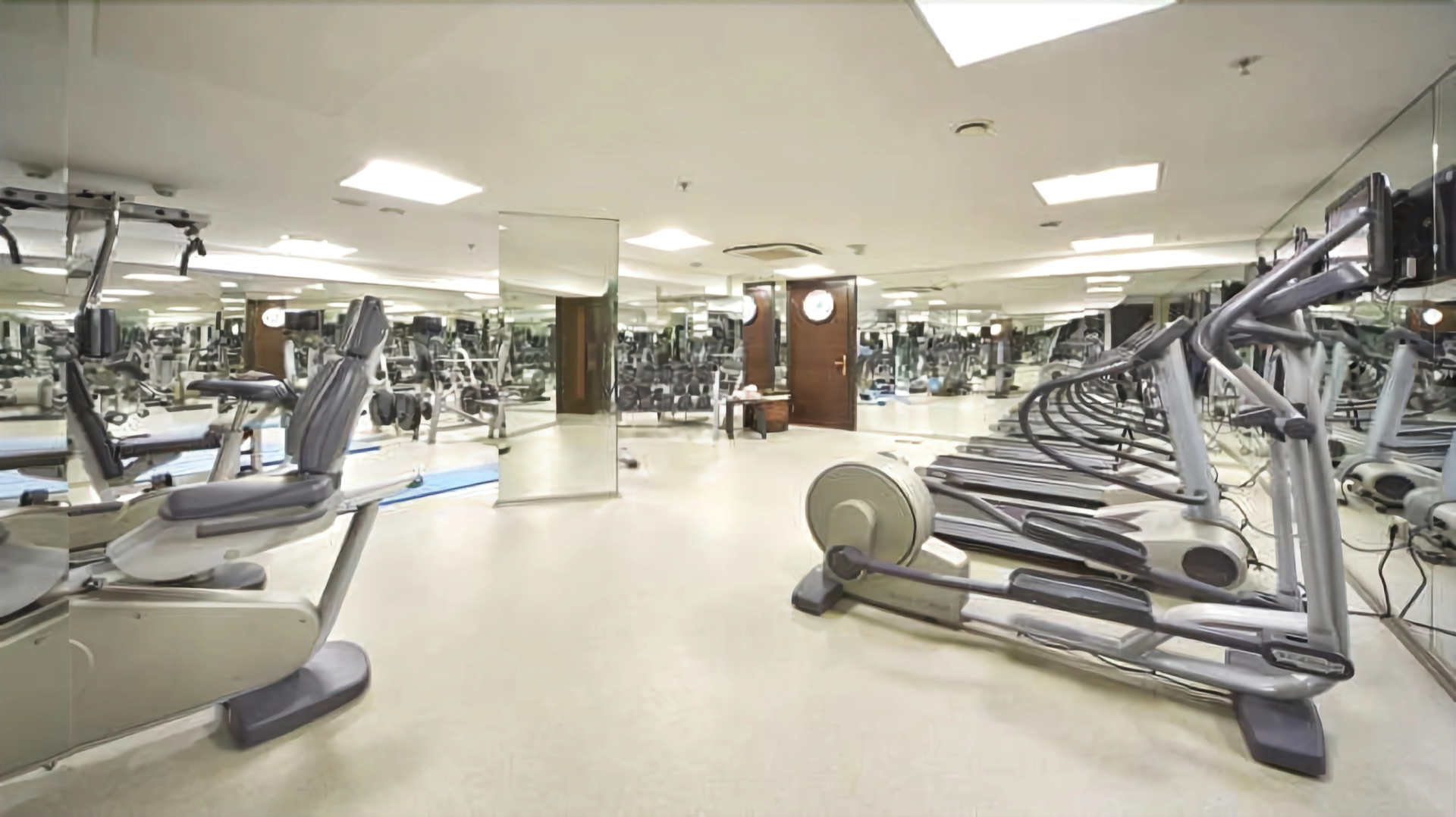 Foto - Doubletree By Hilton Hotel Izmir - Alsancak
