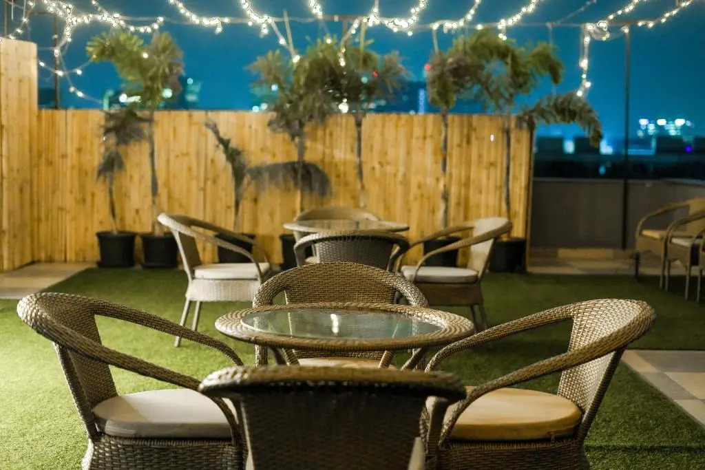 Photo - Saltstayz Premier - Cyber Hub