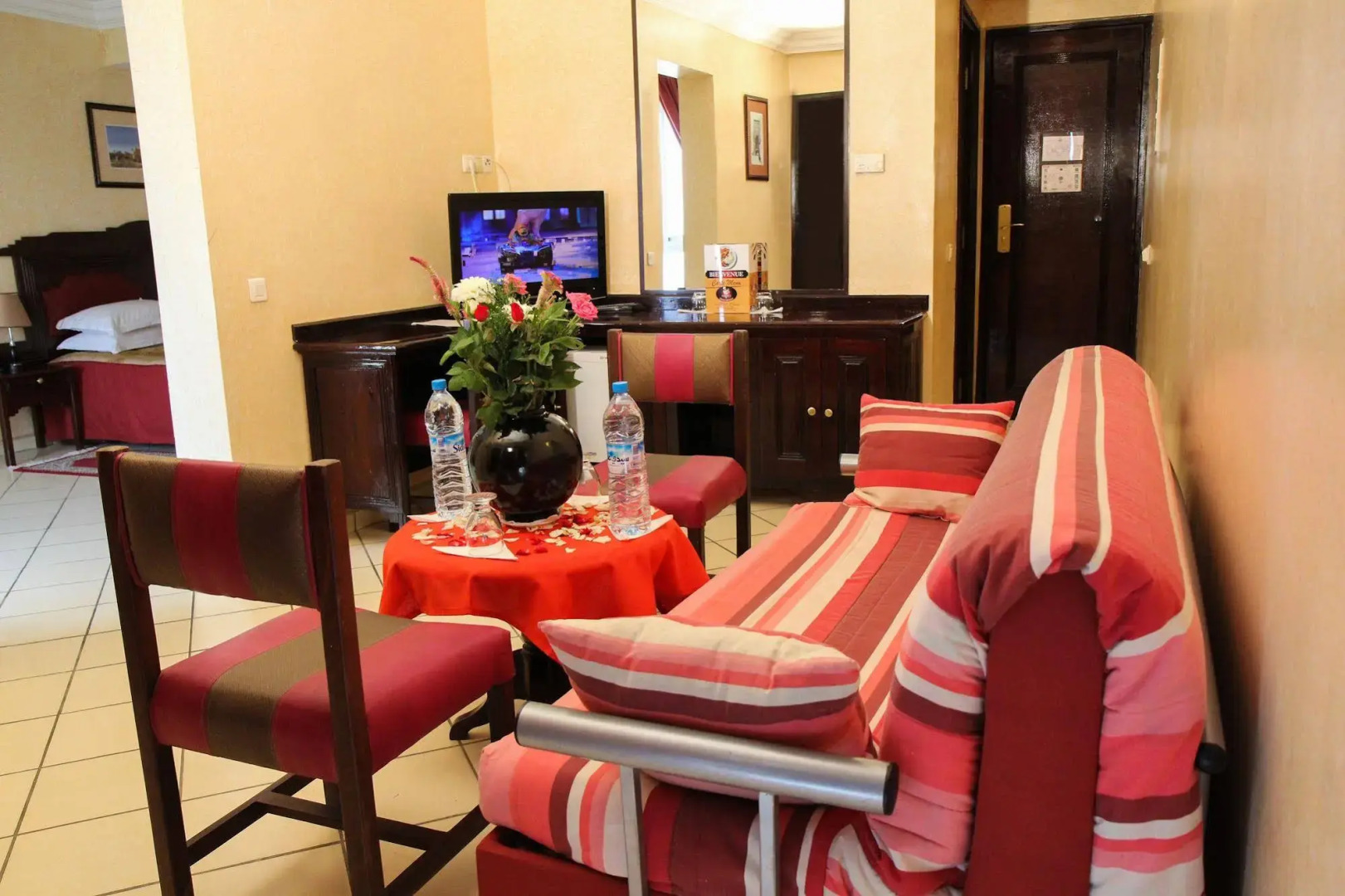 Photo - New Farah Hotel