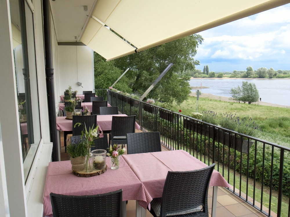 Photo - Fährhaus am Rhein Hotel Düsseldorf
