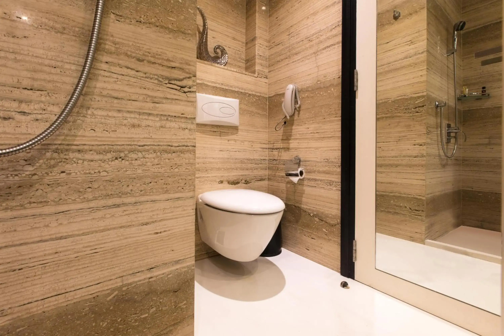Photo - The Empresa Hotel