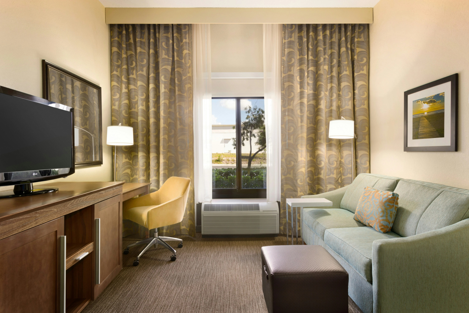 Photo - Hampton Inn & Suites Tarpon Springs