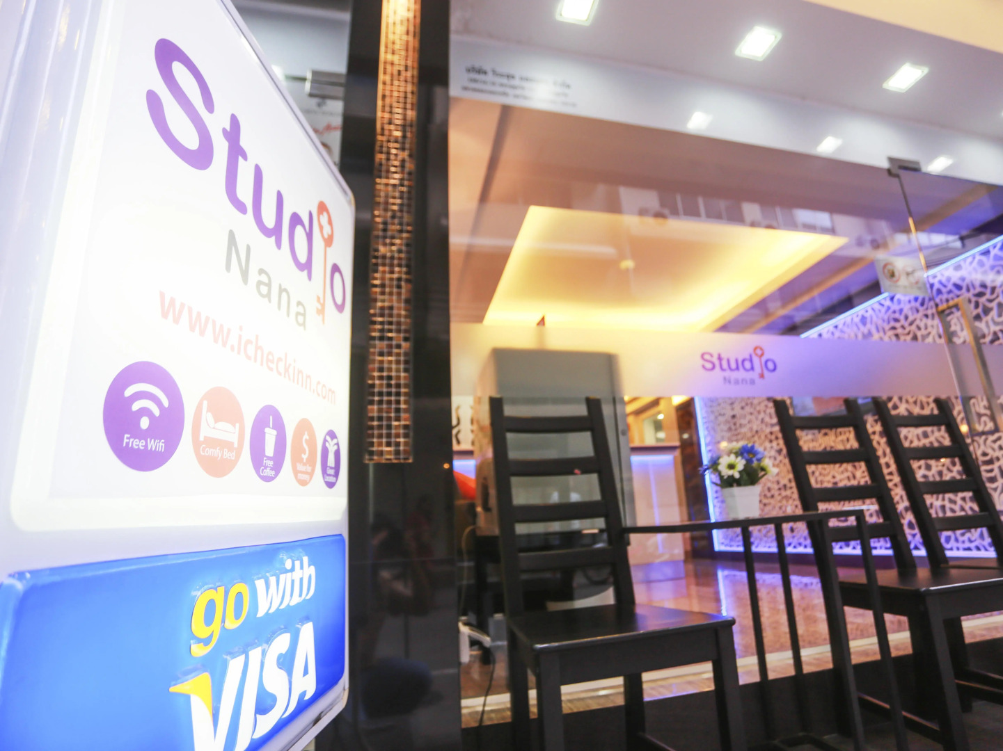 Photo - iCheck inn Nana by Aspira