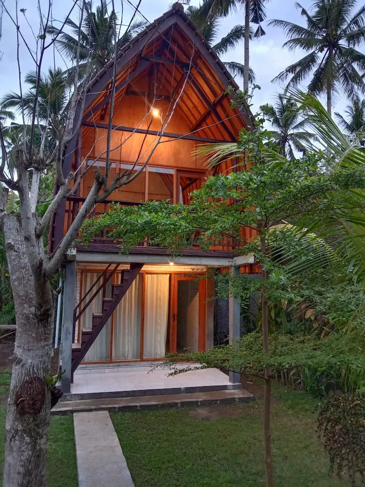 Photo - Jungle House - surf & stay