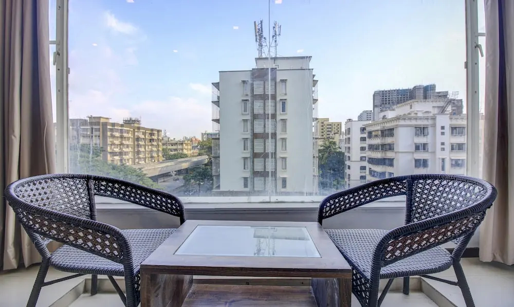 Foto - Hotel Aura - Near Malad Link Road