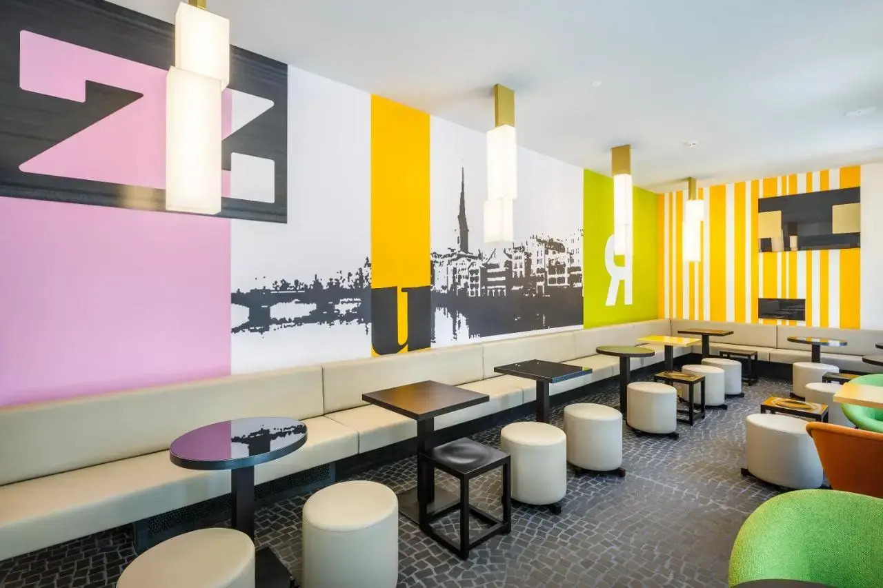 Photo - Züri by Fassbind