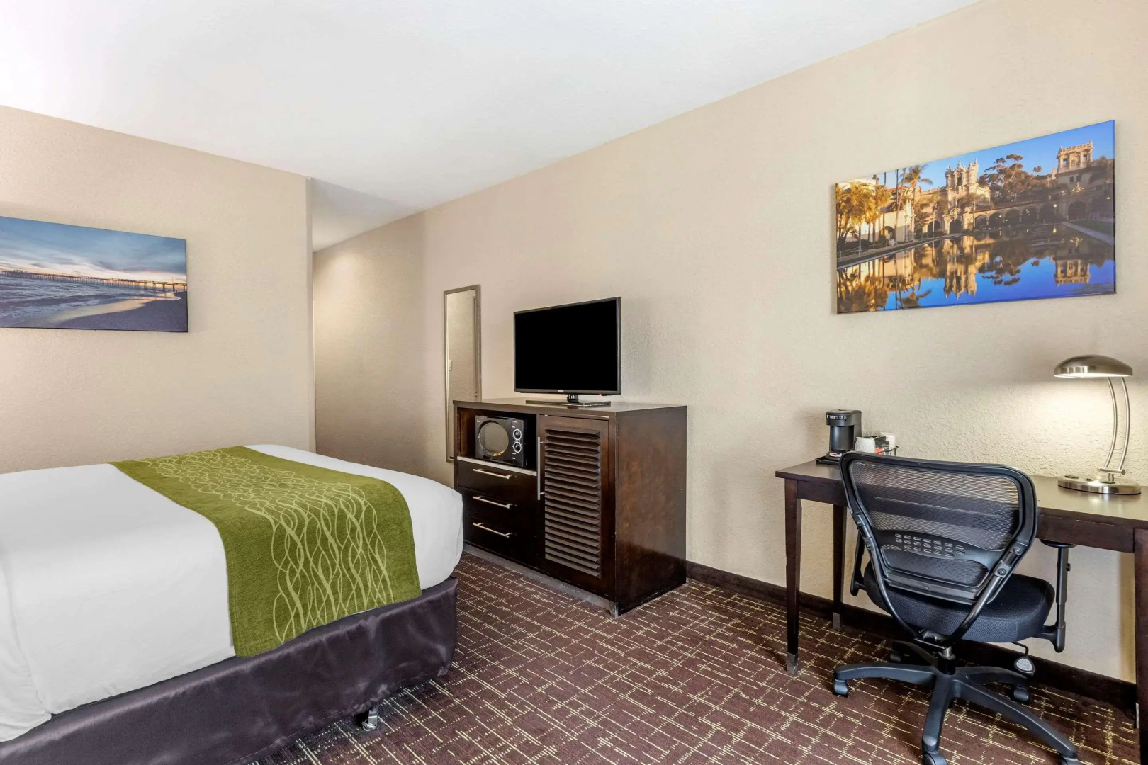 Photo - Comfort Inn San Diego Old Town