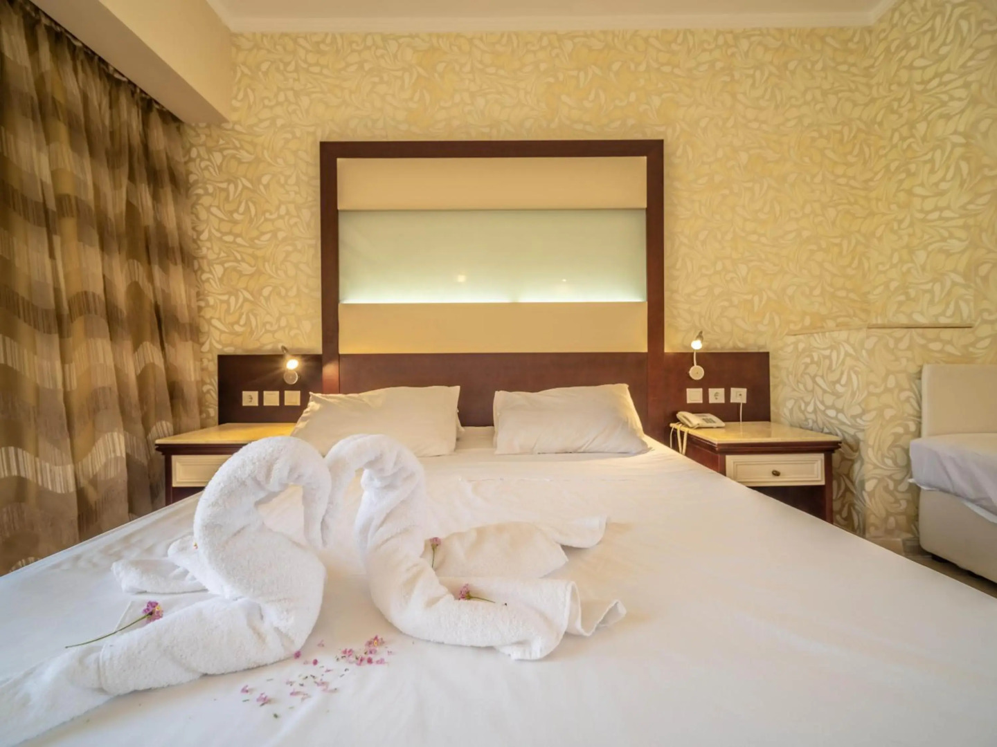 Photo - Sunshine Rhodes