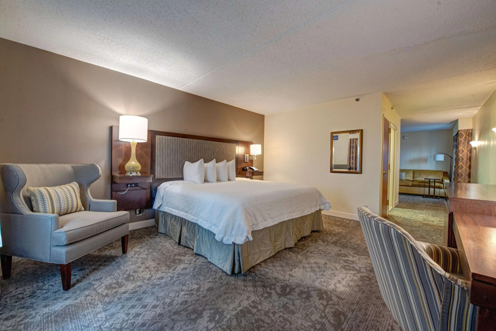 Photo - Hampton Inn & Suites By Hilton - Rockville Centre