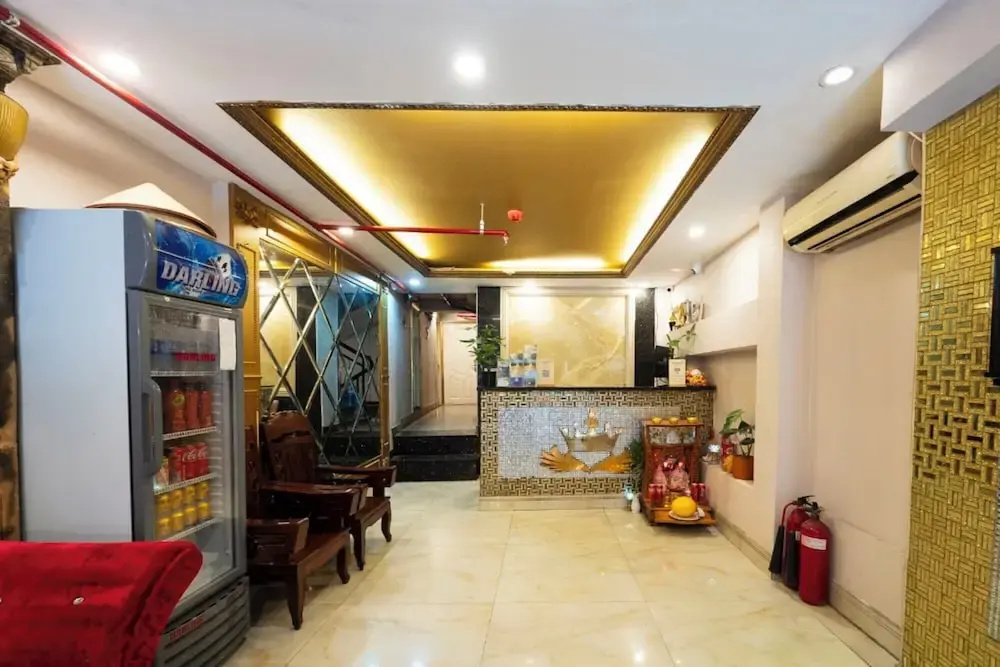 Foto - CROWNE MEOW BÙI VIỆN HOTEl 2