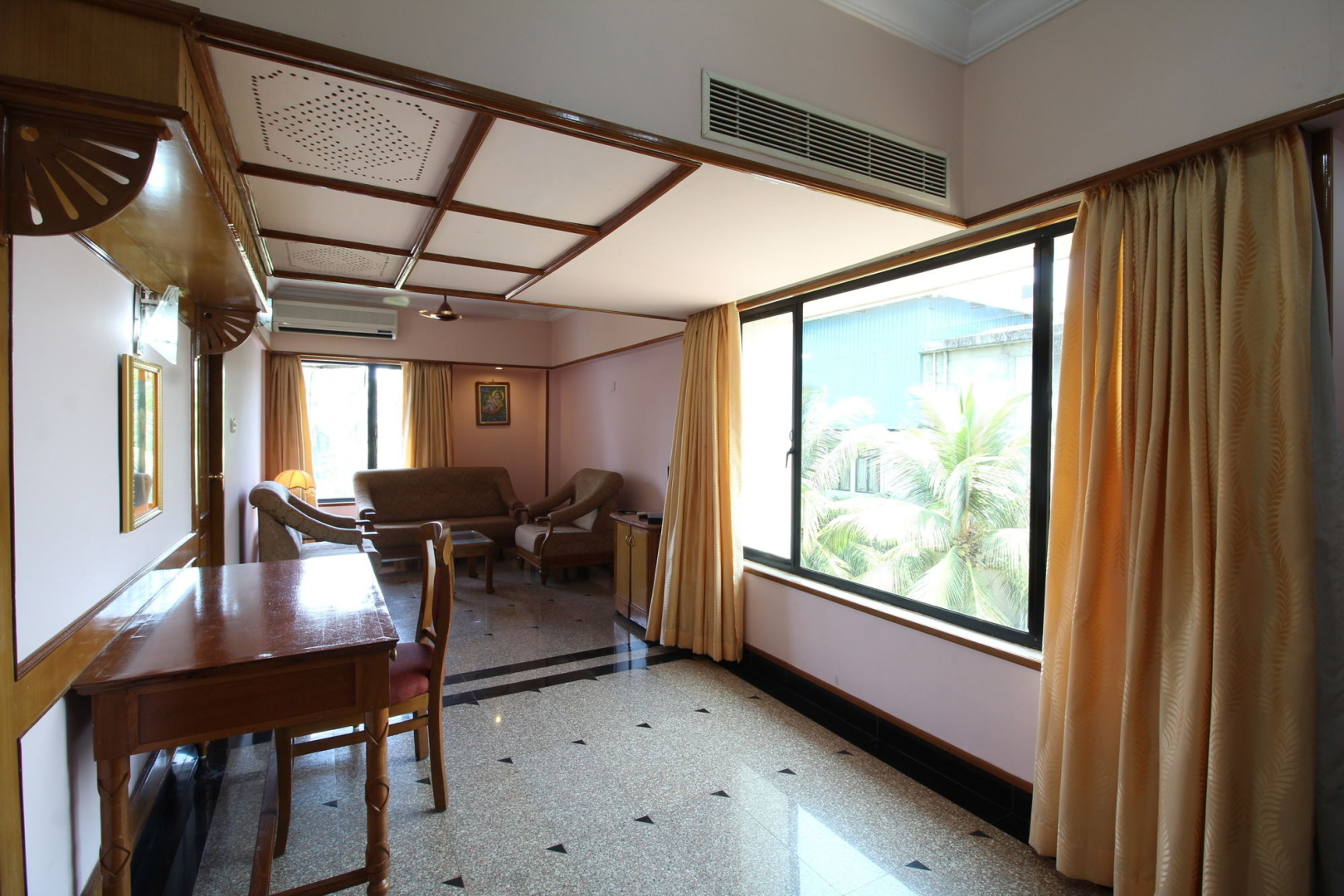 Mayura Residency