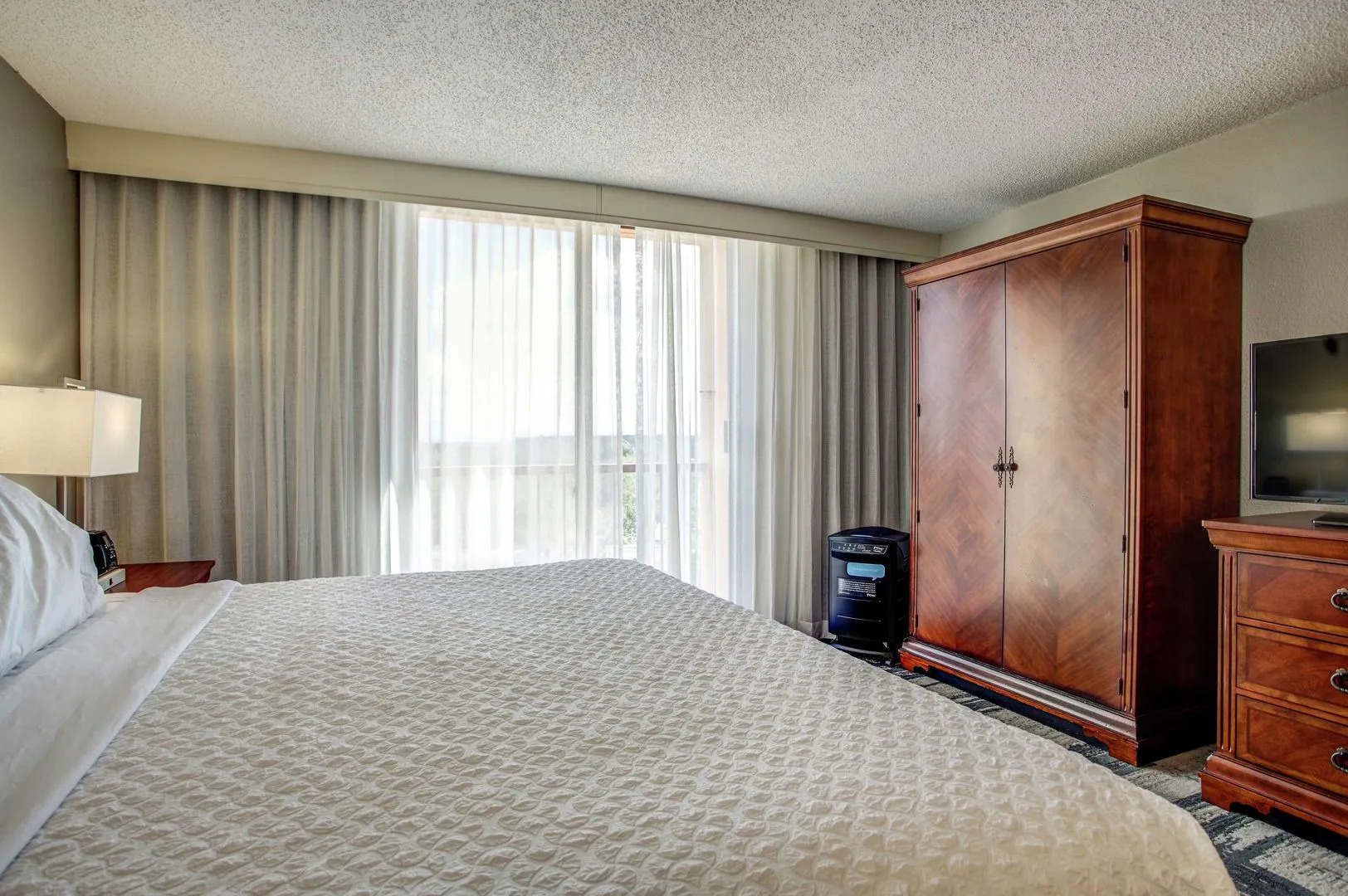 Photo - Embassy Suites by Hilton Orlando International Drive Convention Center