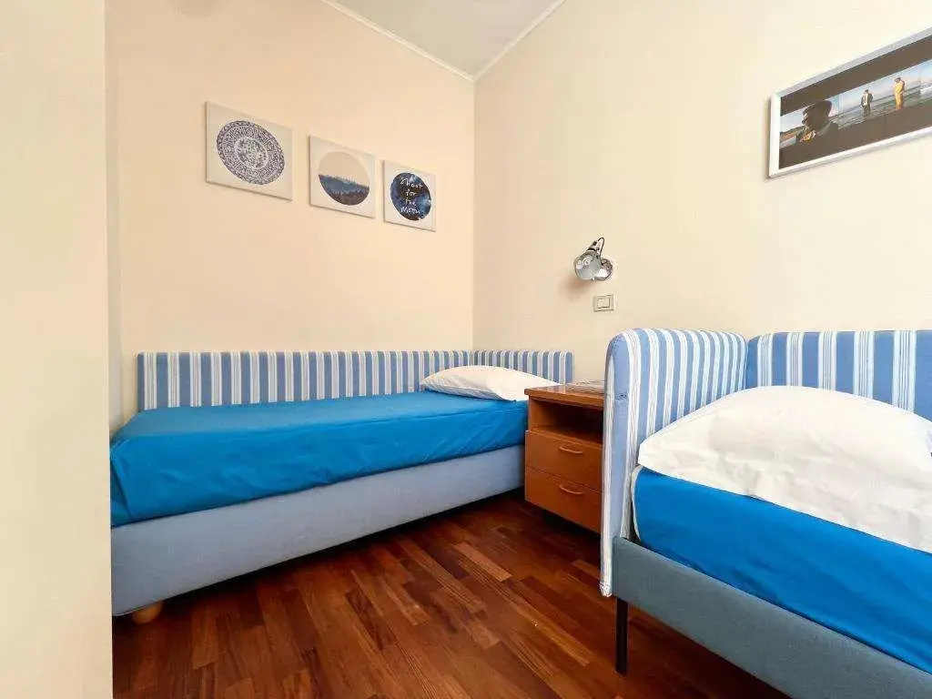 Photo - Stylish room in milano