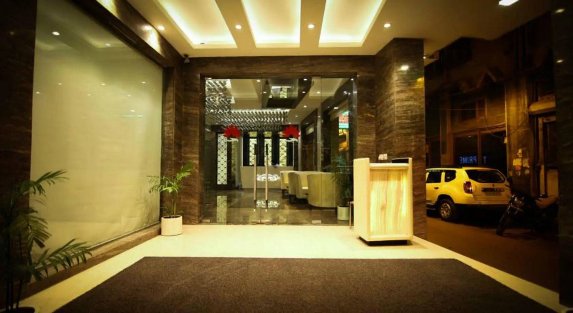 Foto - Hotel The Prime Balaji Deluxe, City Centre, With Free Airport Pickup