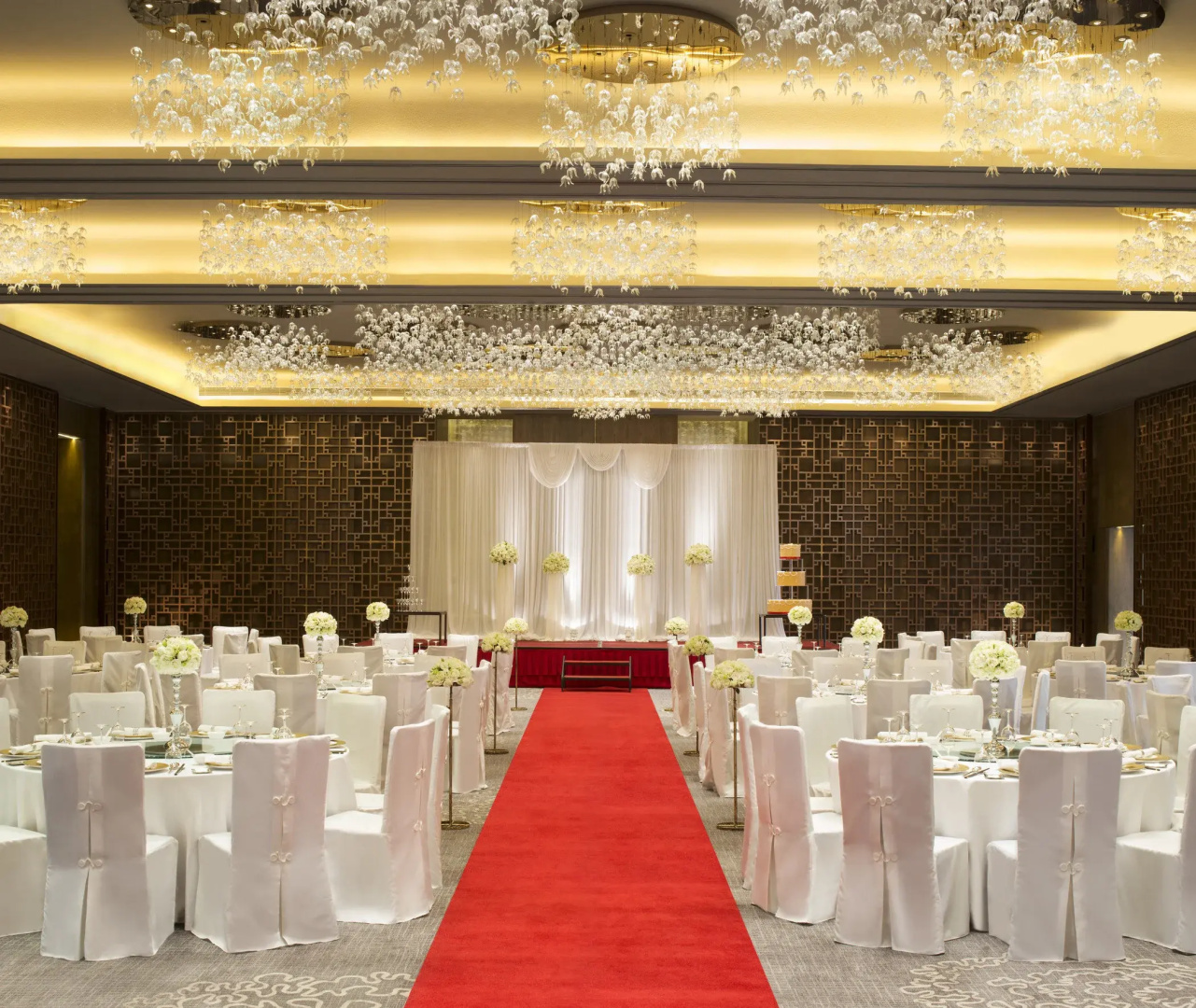 Photo - HUALUXE Shanghai Twelve at Hengshan by IHG