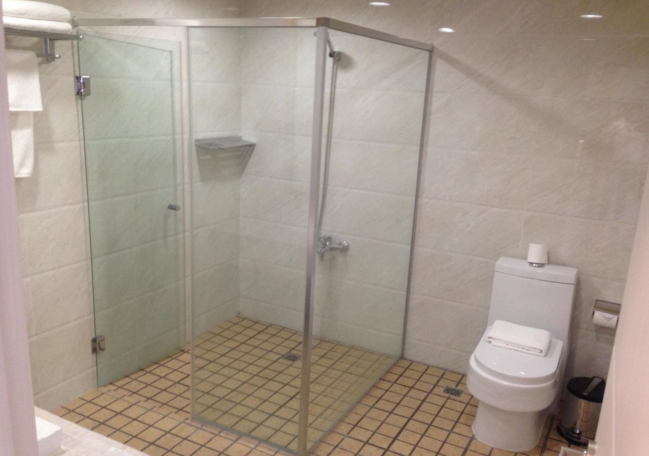 Townhouse Oak Vera Hotel Near Clark International Airport