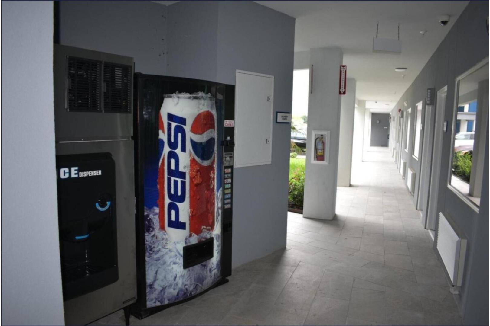 Photo - Hotel Royale IAH Airport North Houston I-45