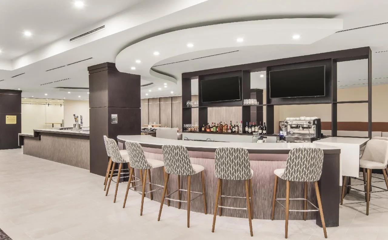 Photo - Crowne Plaza Orlando - Lake Buena Vista by IHG