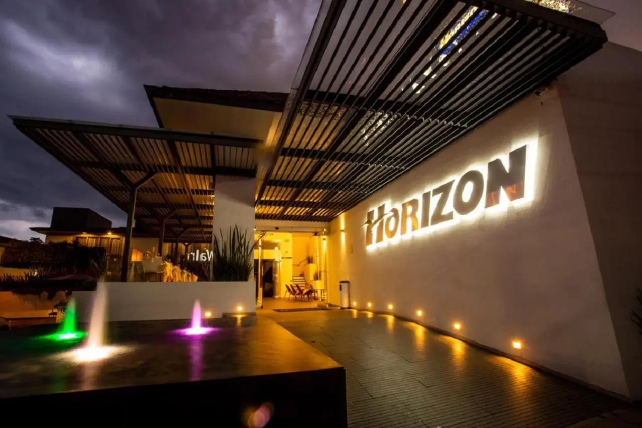 Photo - Hotel Horizon and Convention Center