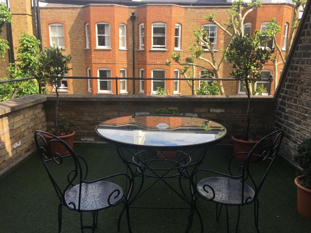 Photo - Twenty Nevern Square Hotel