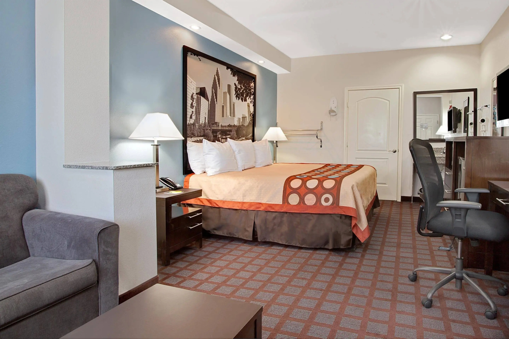 Photo - Super 8 by Wyndham Houston North I-45