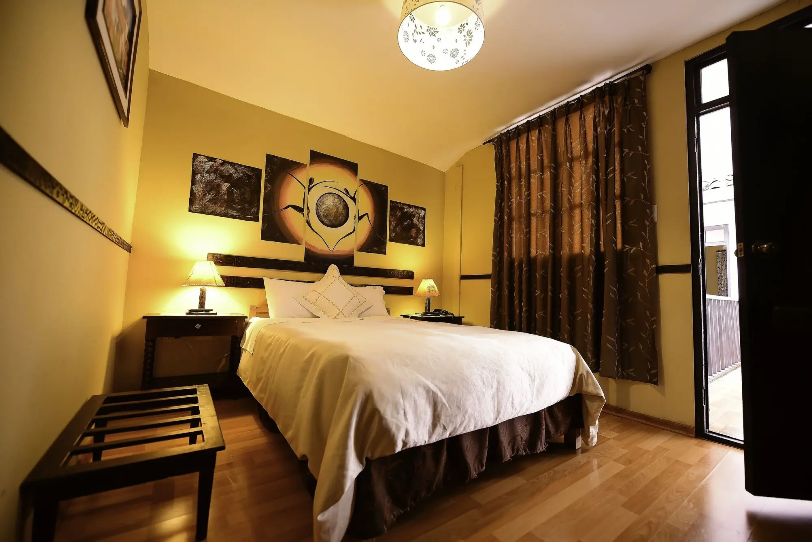 Foto - Yabar Hotel Plaza