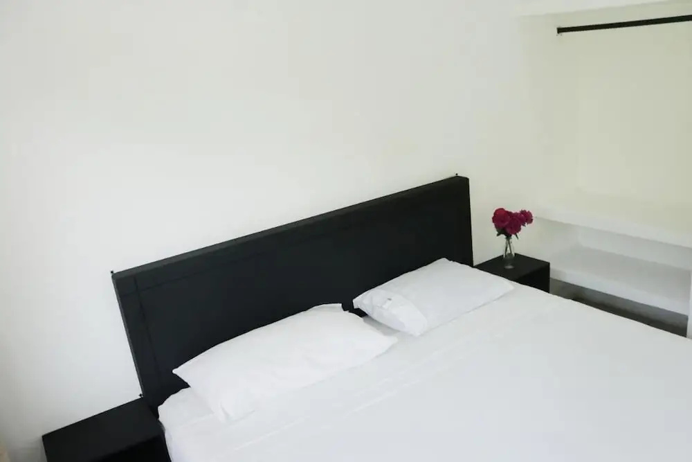 Photo - Private room with king size bed num023