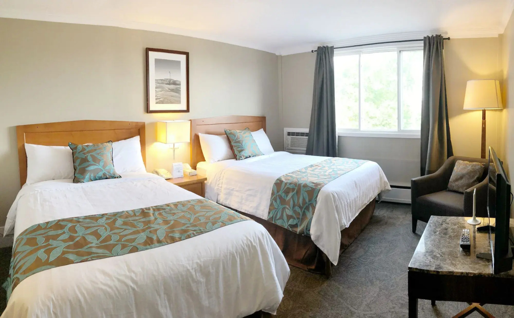 Photo - Seasons Inn Halifax