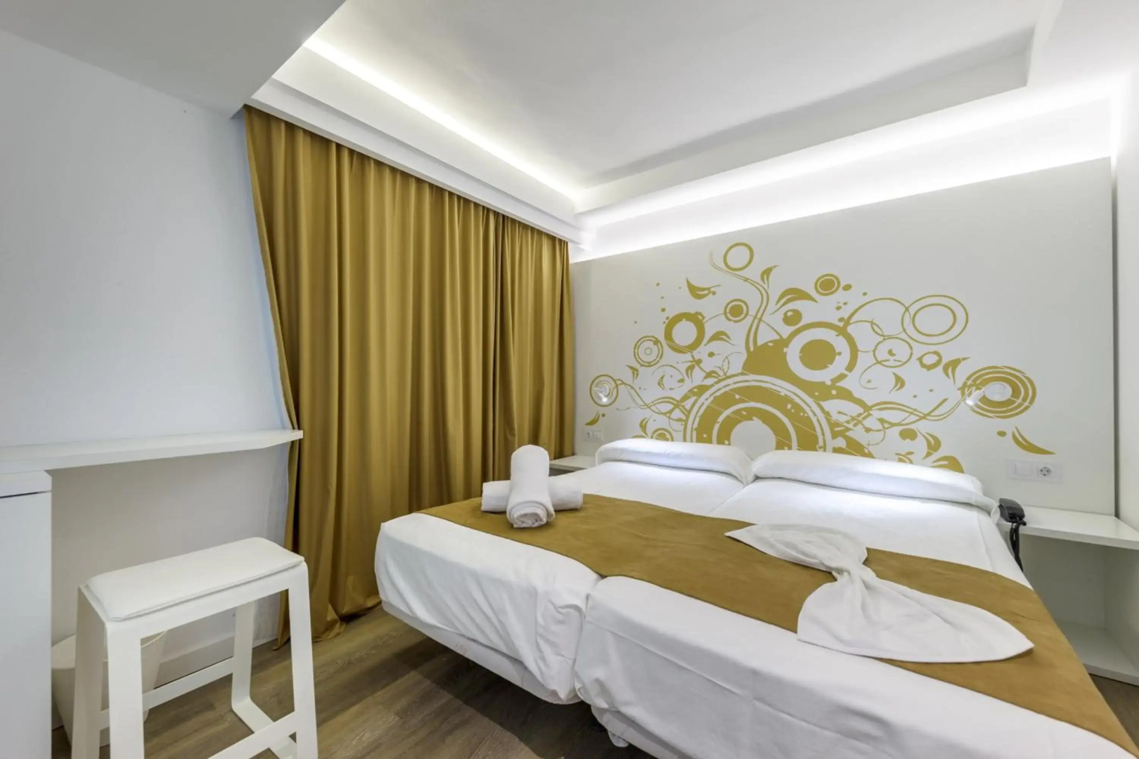 Photo - Welikehotel Triton Beach