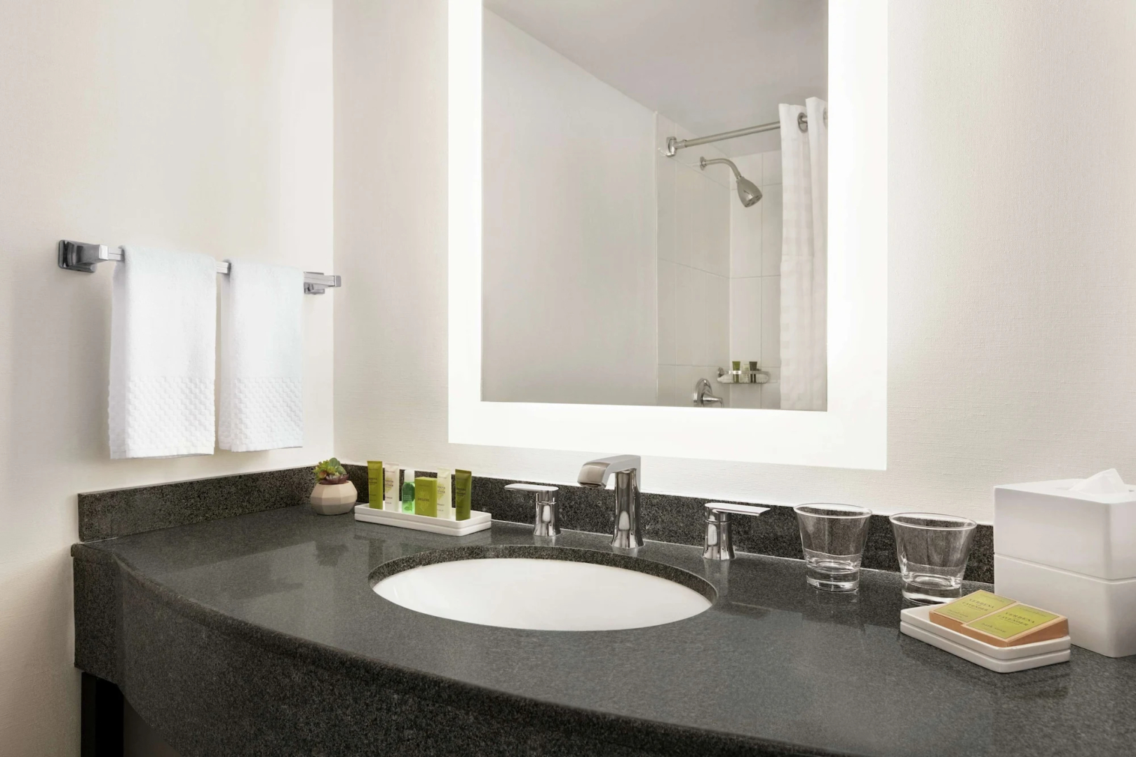 Photo - Hilton Scottsdale Resort & Villas