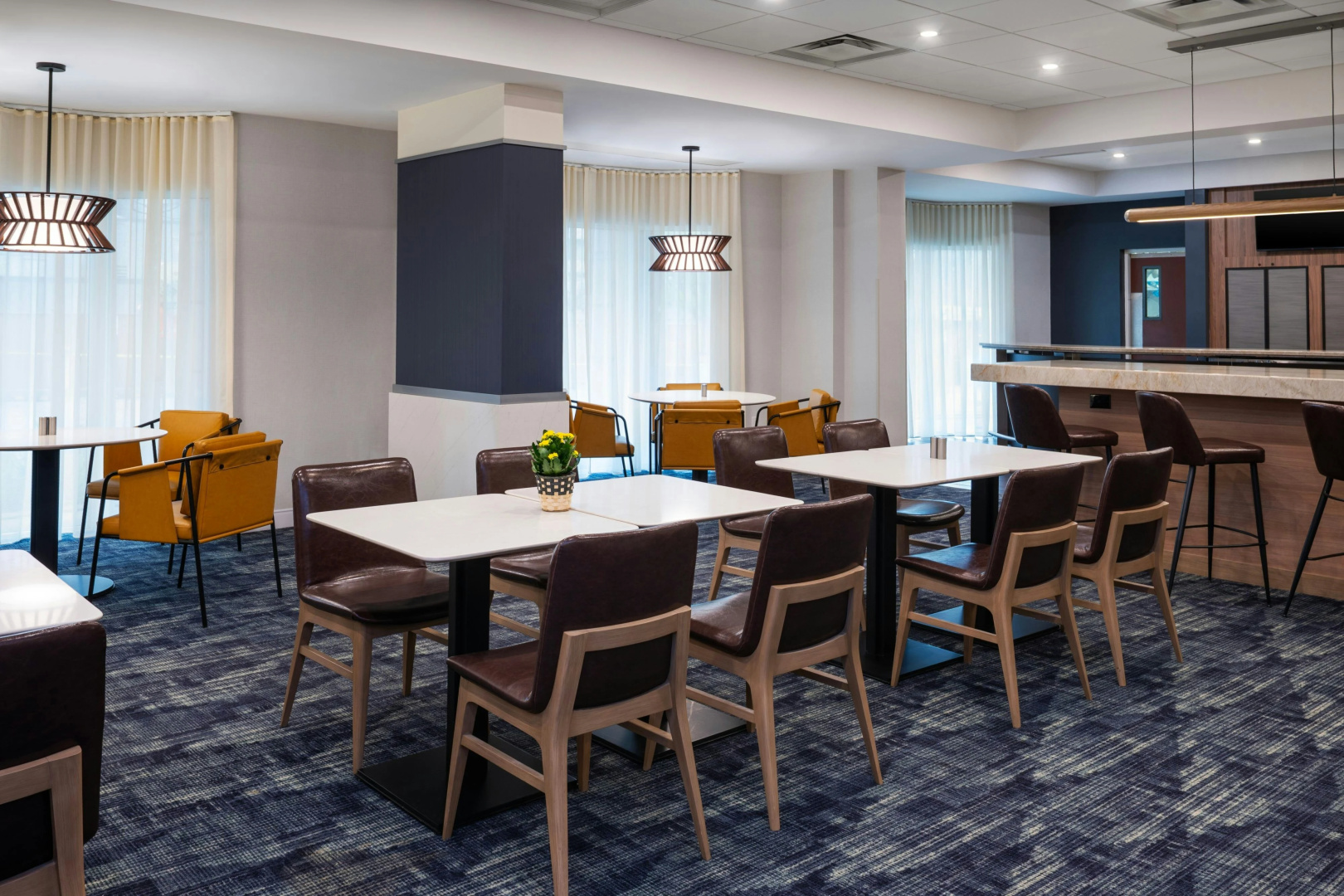 Photo - Courtyard by Marriott Toronto Airport