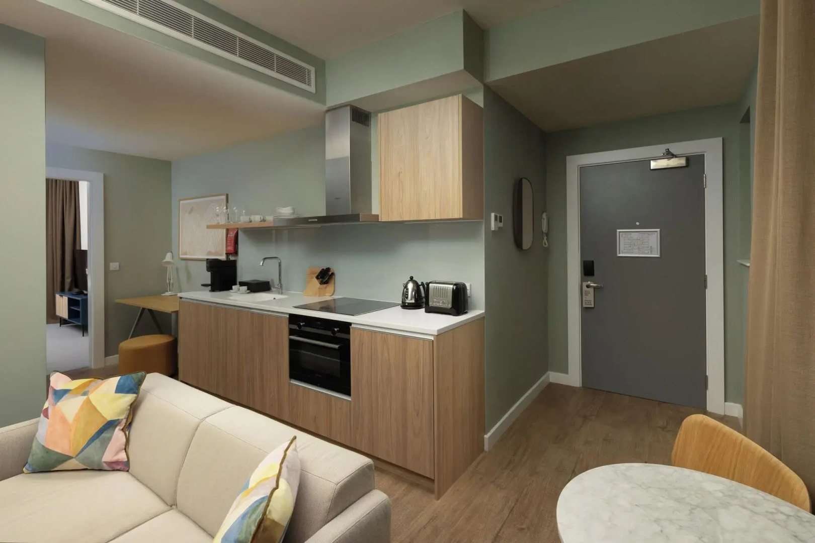 Photo - The Lincoln Suites