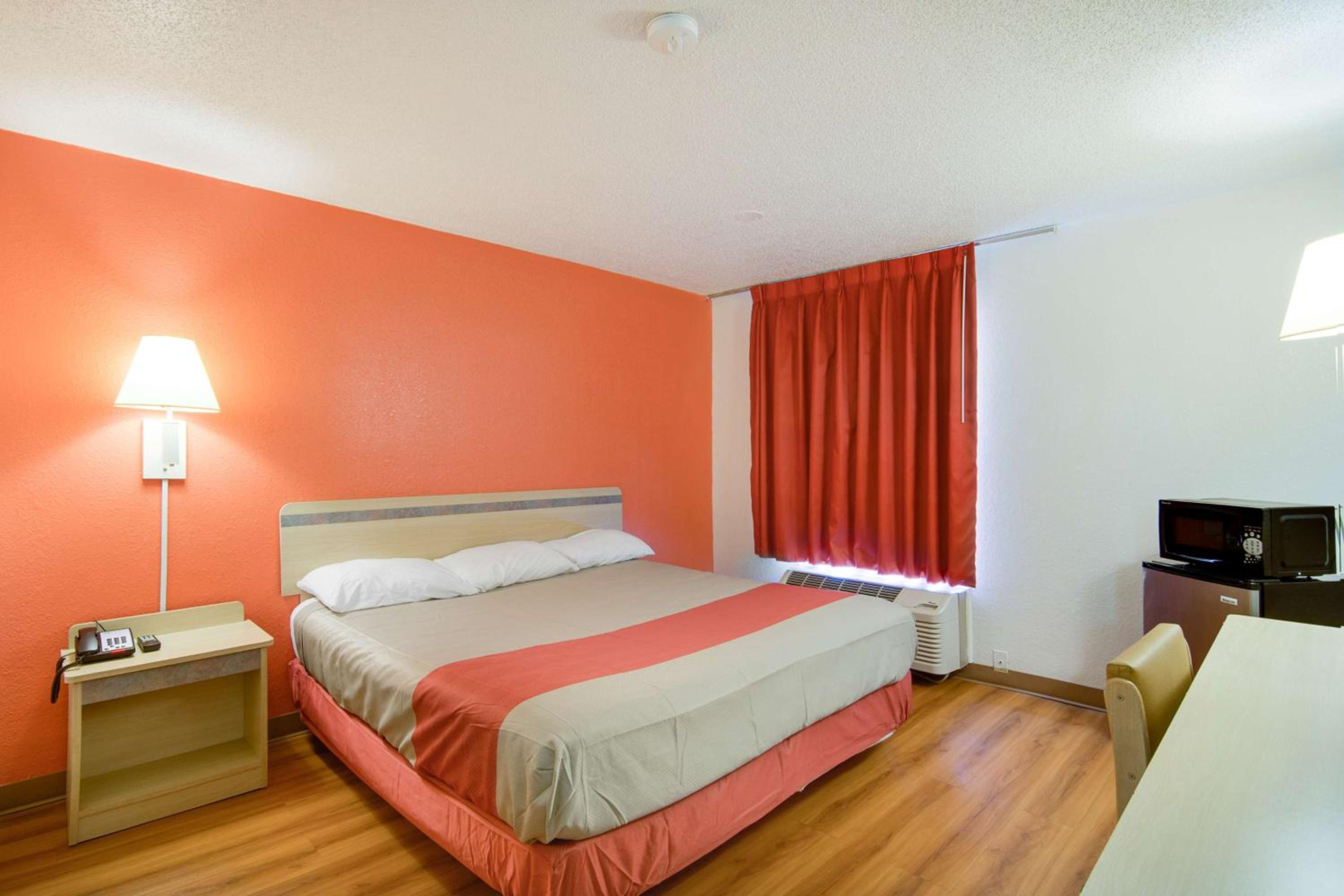Photo - Motel 6-Waukegan, IL