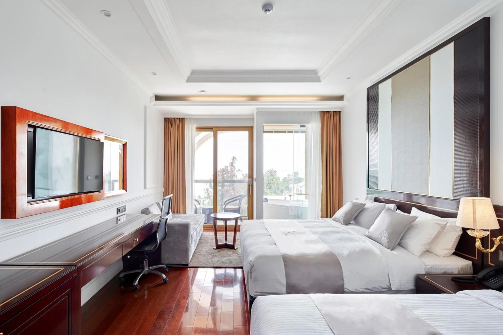 Photo - GoldOne Hotel & Suites