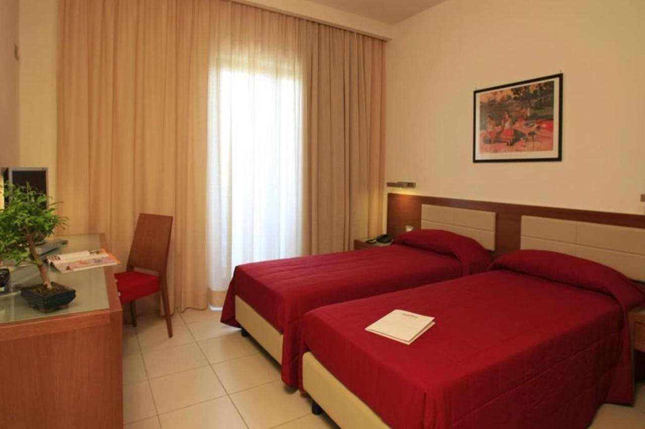 Photo - La Costiera Hotel