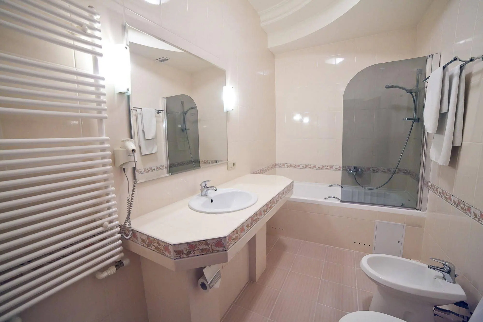 Photo - VisPas Hotel
