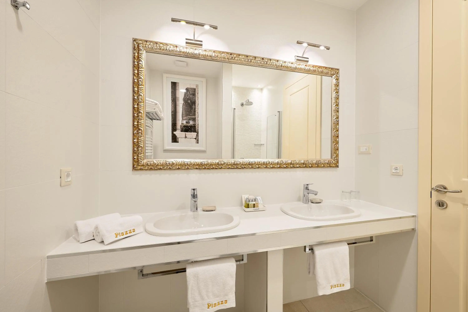 Photo - Piazza Heritage Hotel