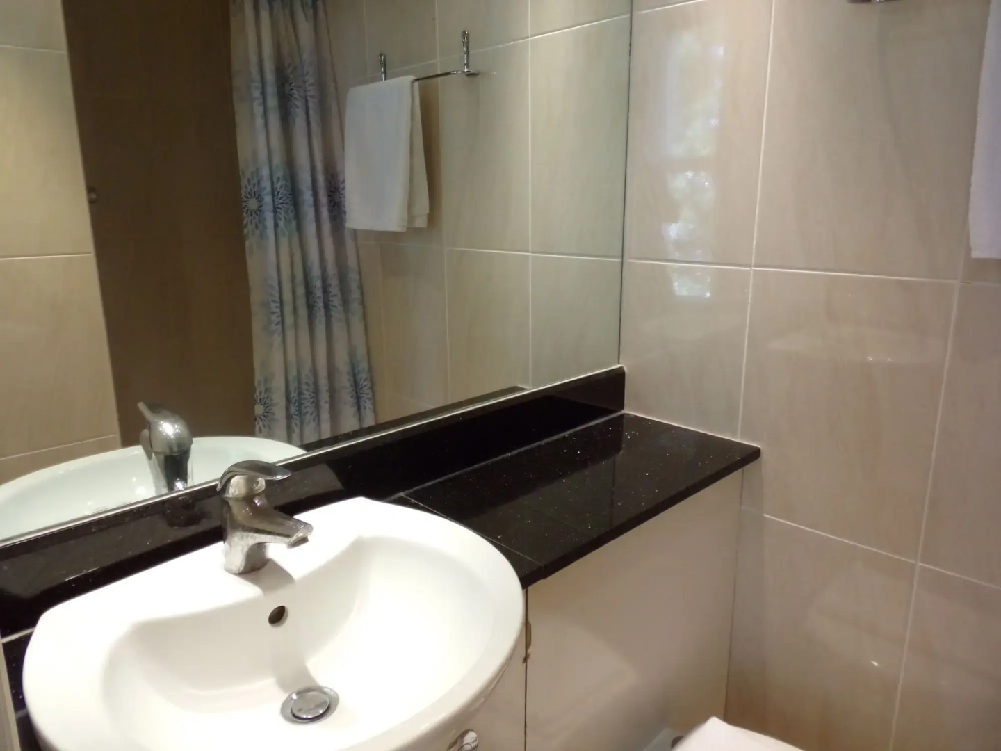 Photo - Wedgewood Hotel