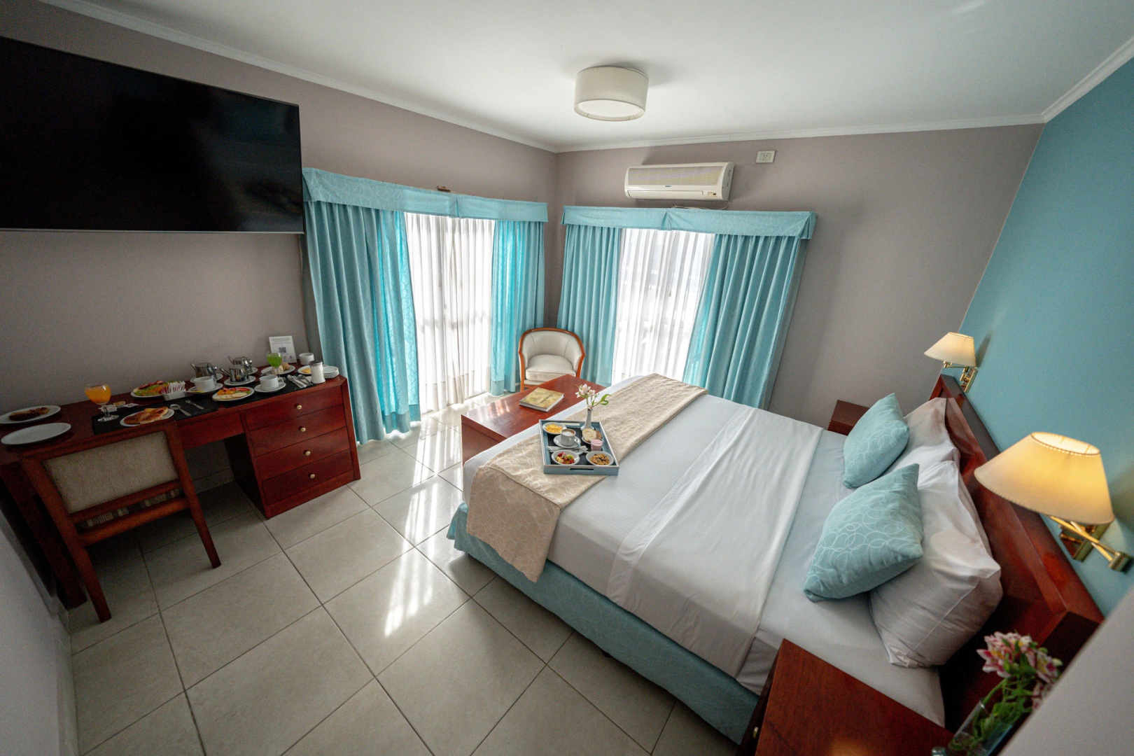 Photo - Hotel Riviera