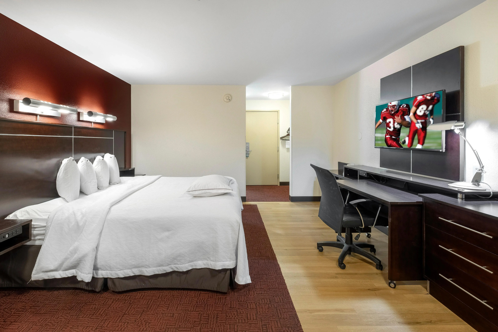 Foto - Red Roof Inn PLUS+ Columbus Downtown-Convention Center