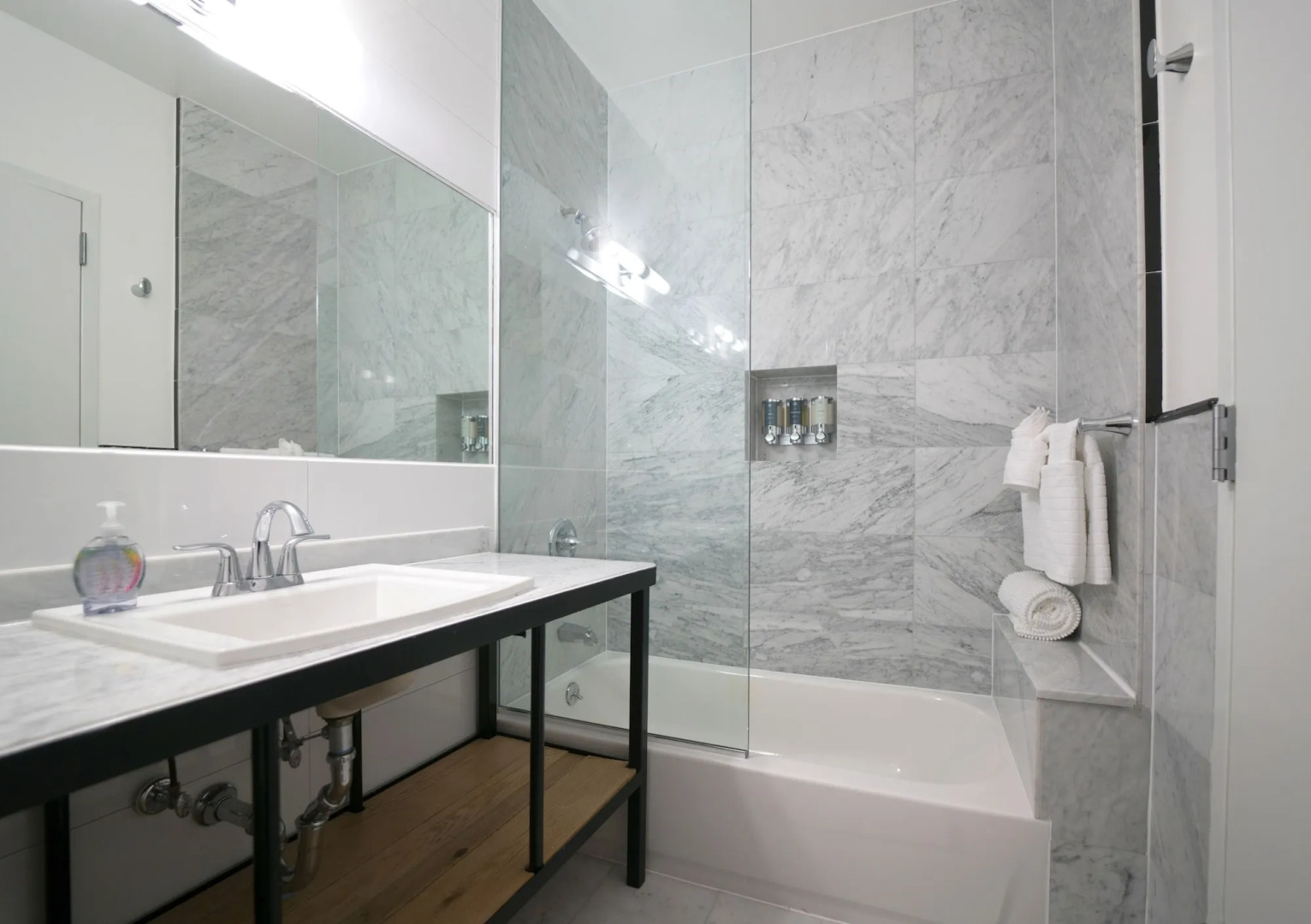 Photo - The Box House Hotel