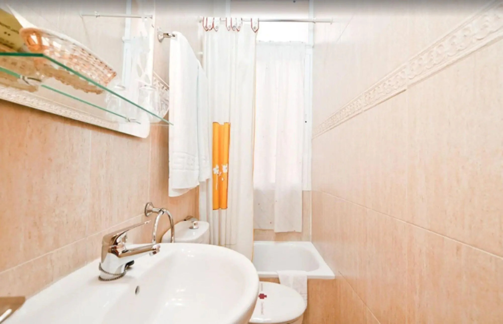Foto - Hostal Oporto