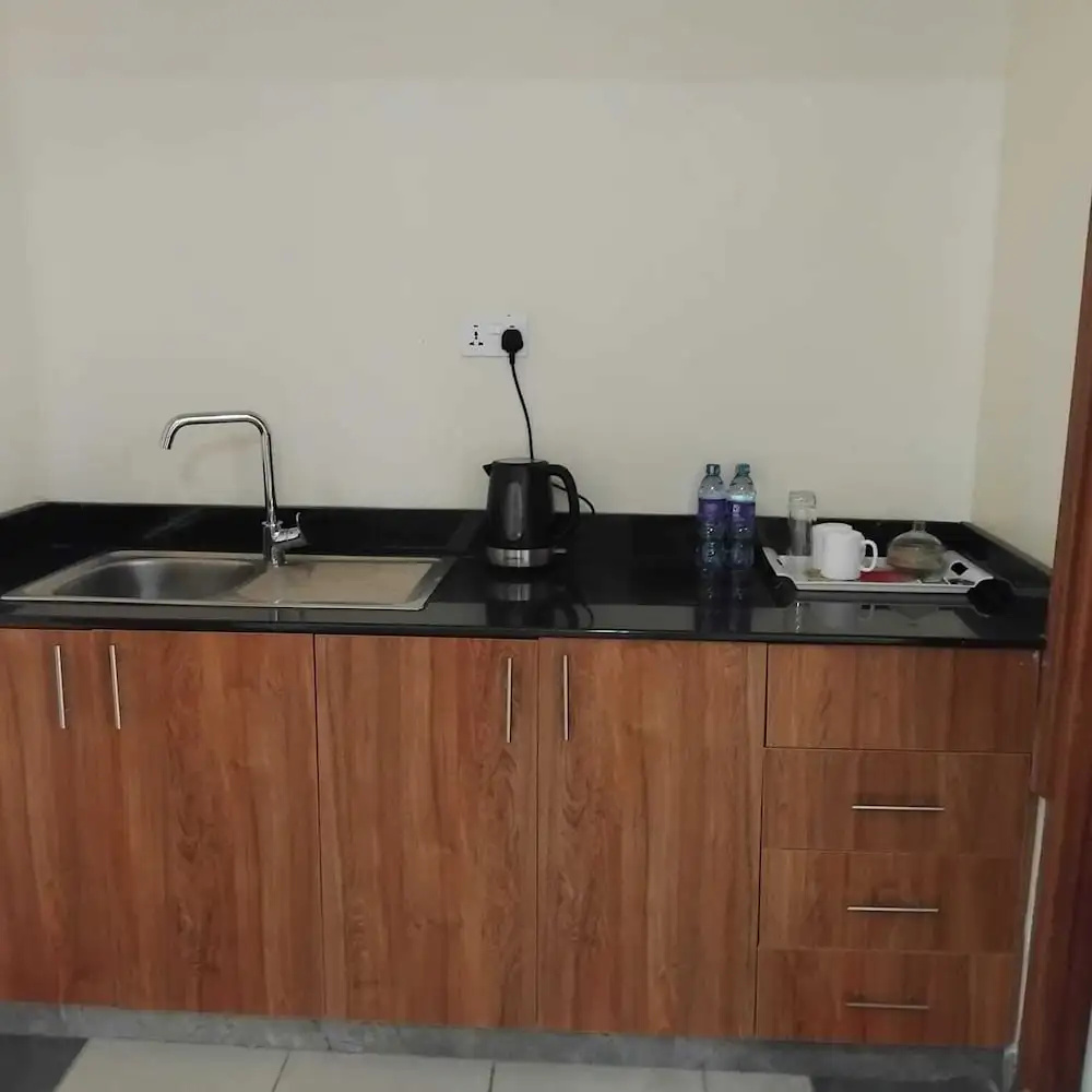 Rcmrd Executive Suites Hotel Room