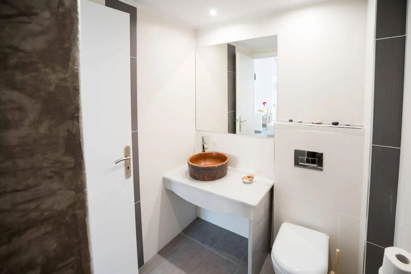 Photo - Ifestia Hotel