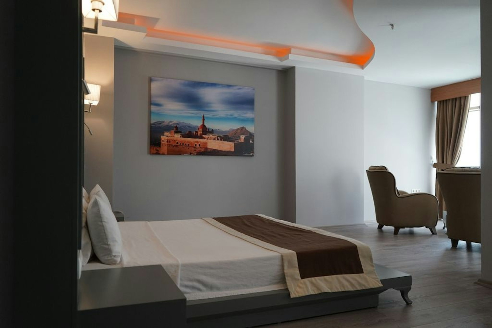 Photo - Pasaport Pier Hotel
