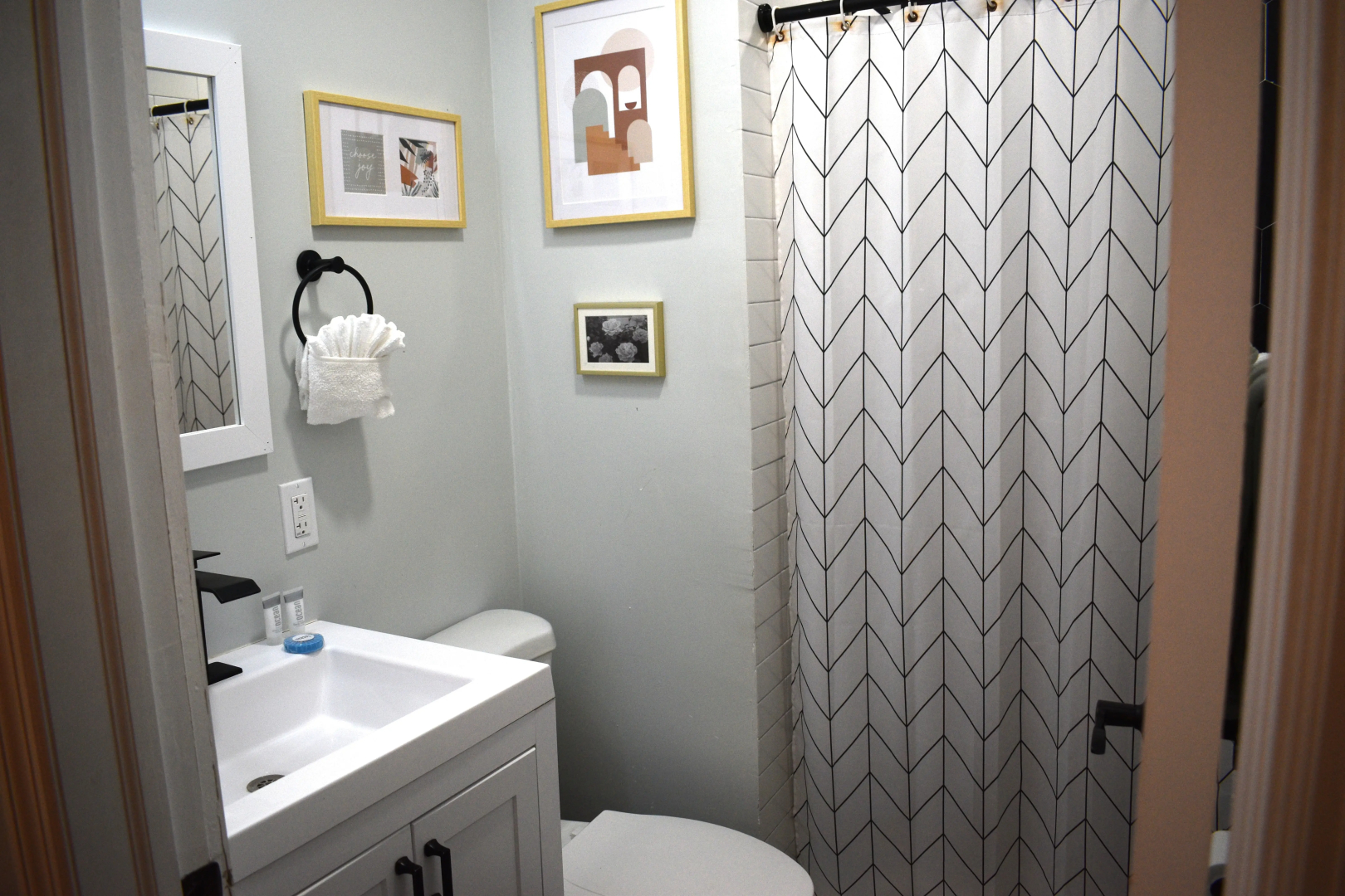 Photo - Nine20 Collins Apartments by Lowkl