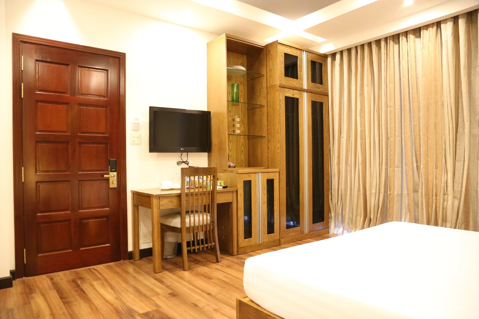 Photo - Valentine Hotel