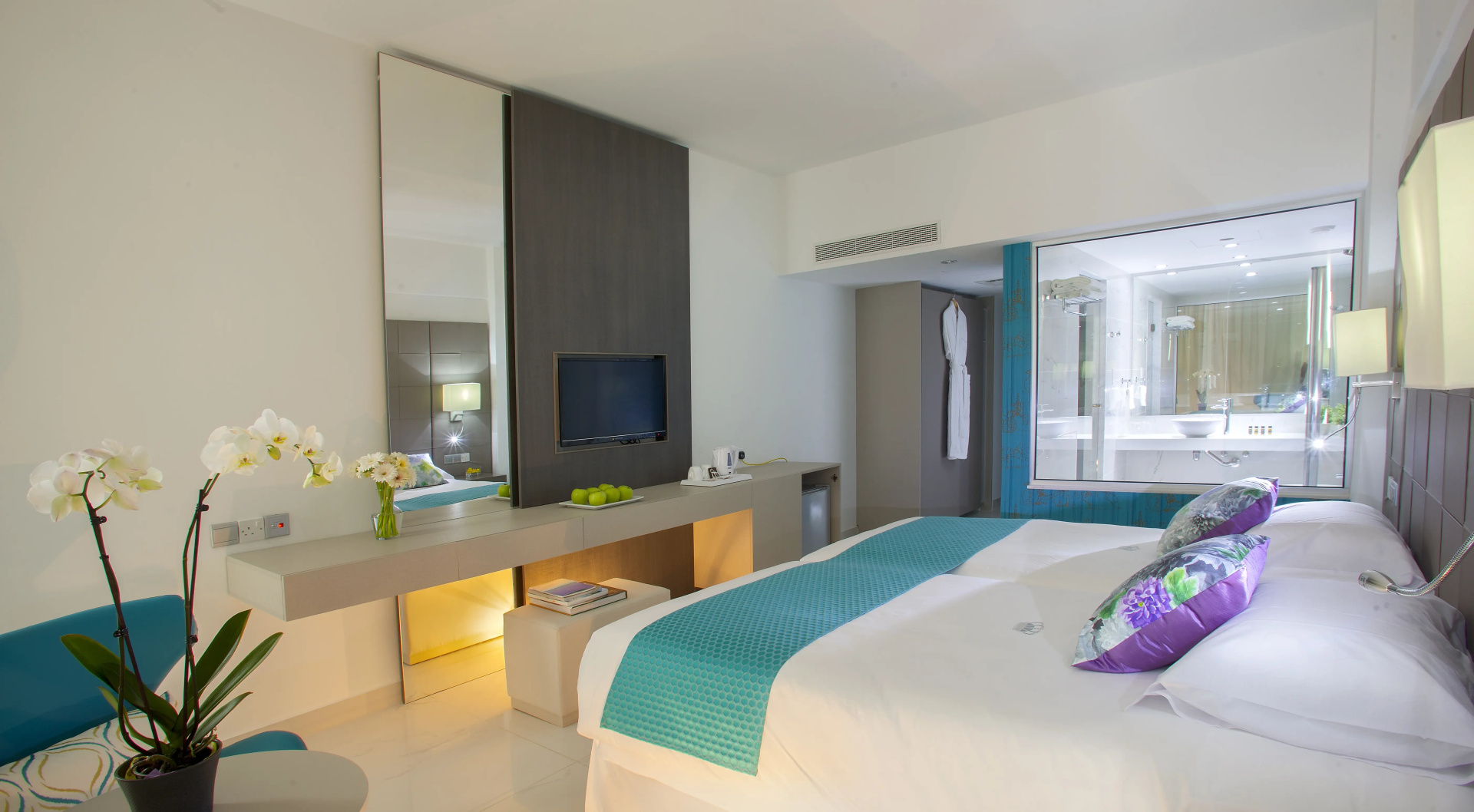 Foto - King Evelthon Beach Hotel & Resort