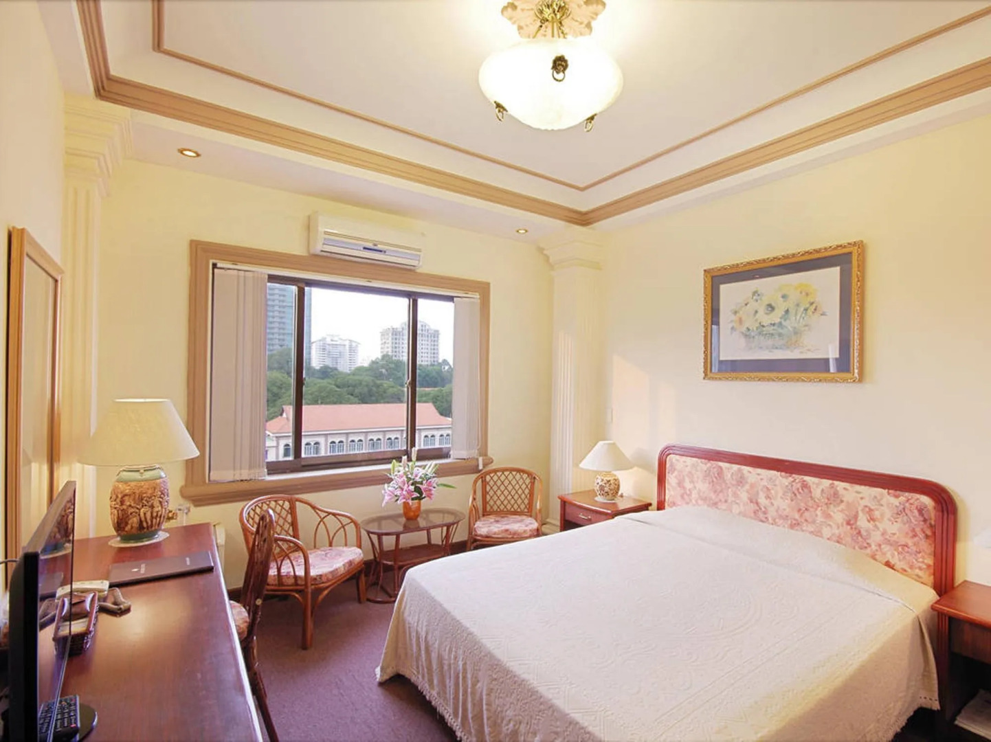 Photo - The Spring Hotel