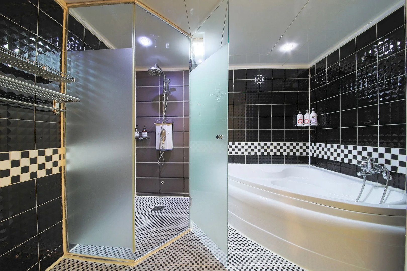 Foto - Jamsil Tomgi Hotel